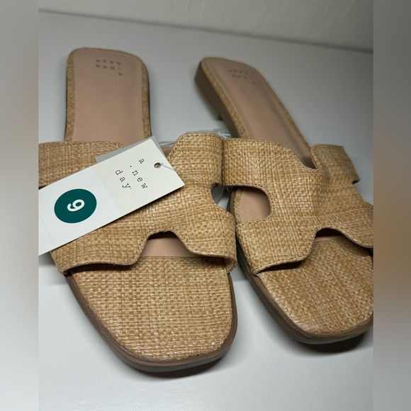 NWT Women's Nina Slide Sandals - A New Day
Beige - Picture 6 of 8